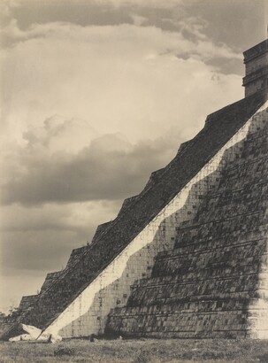 Laura Gilpin (1891–1979), Steps of the Castillo, Chichen Itza, 1932, Gelatin silver print