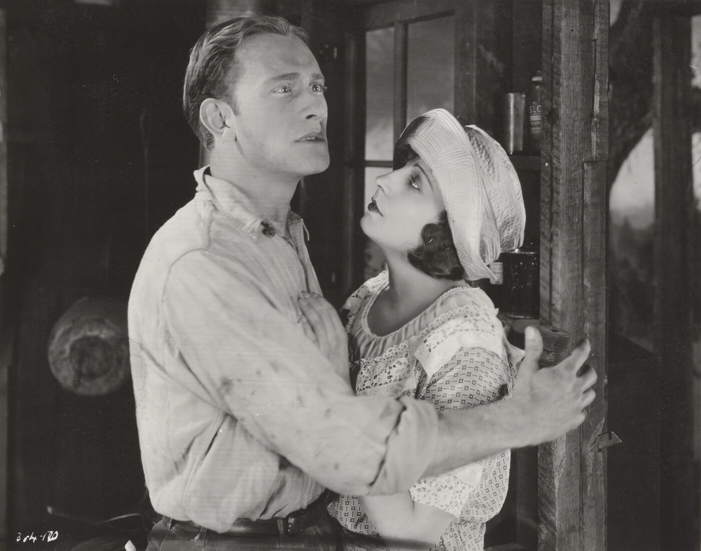 [Dorothy Dalton embracing blinded Conrad Nagel, "Fool's Paradise